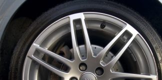 7 Ways to Damage Your Alloy Wheels