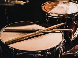 Phil Rudd Drum Setup: The Influential Drummer’s Secrets to Success